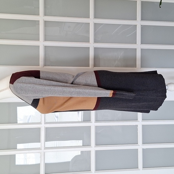 Max Studio Colorblock Sweater Dress - Picture 5 of 14